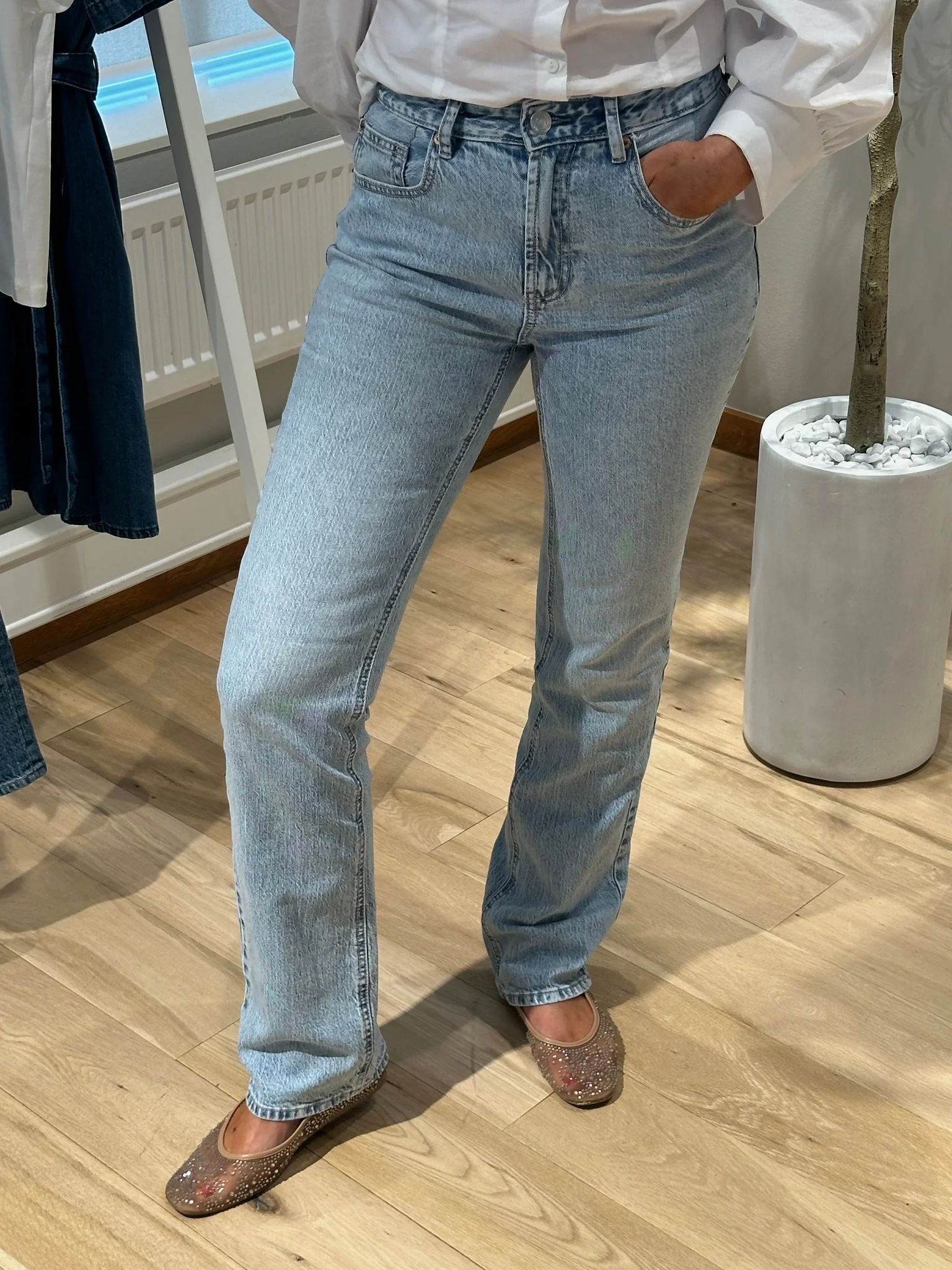 VMTESSA Straight Jeans - Light Blue Denim - Image 13