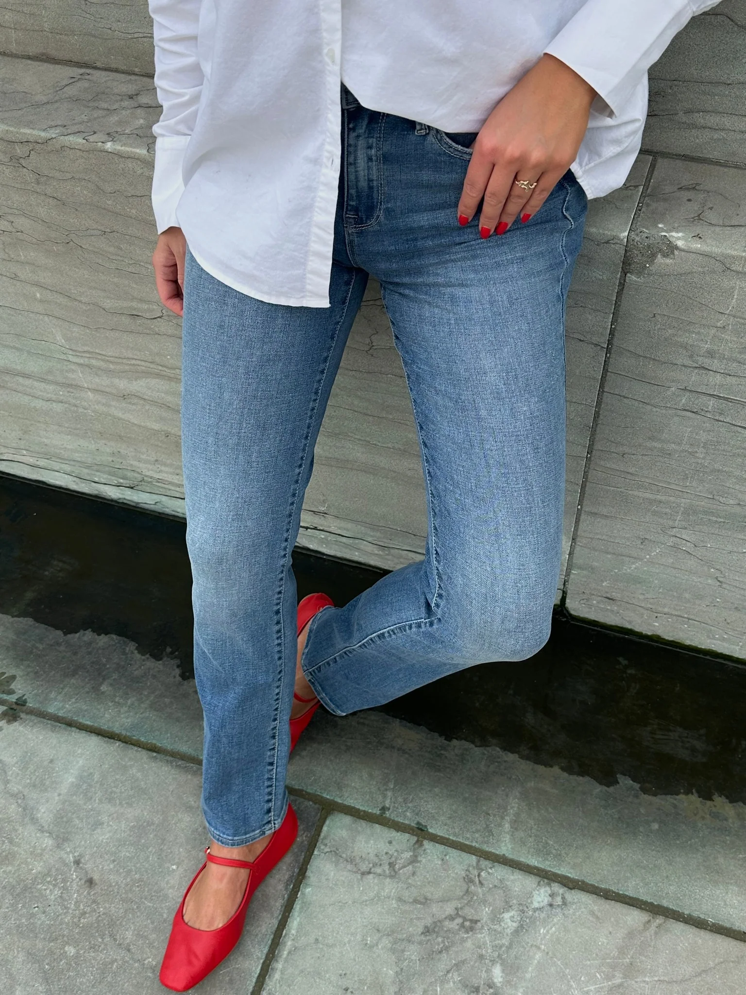 VMFLASH Straight Jeans - Medium Blue Denim - Image 5