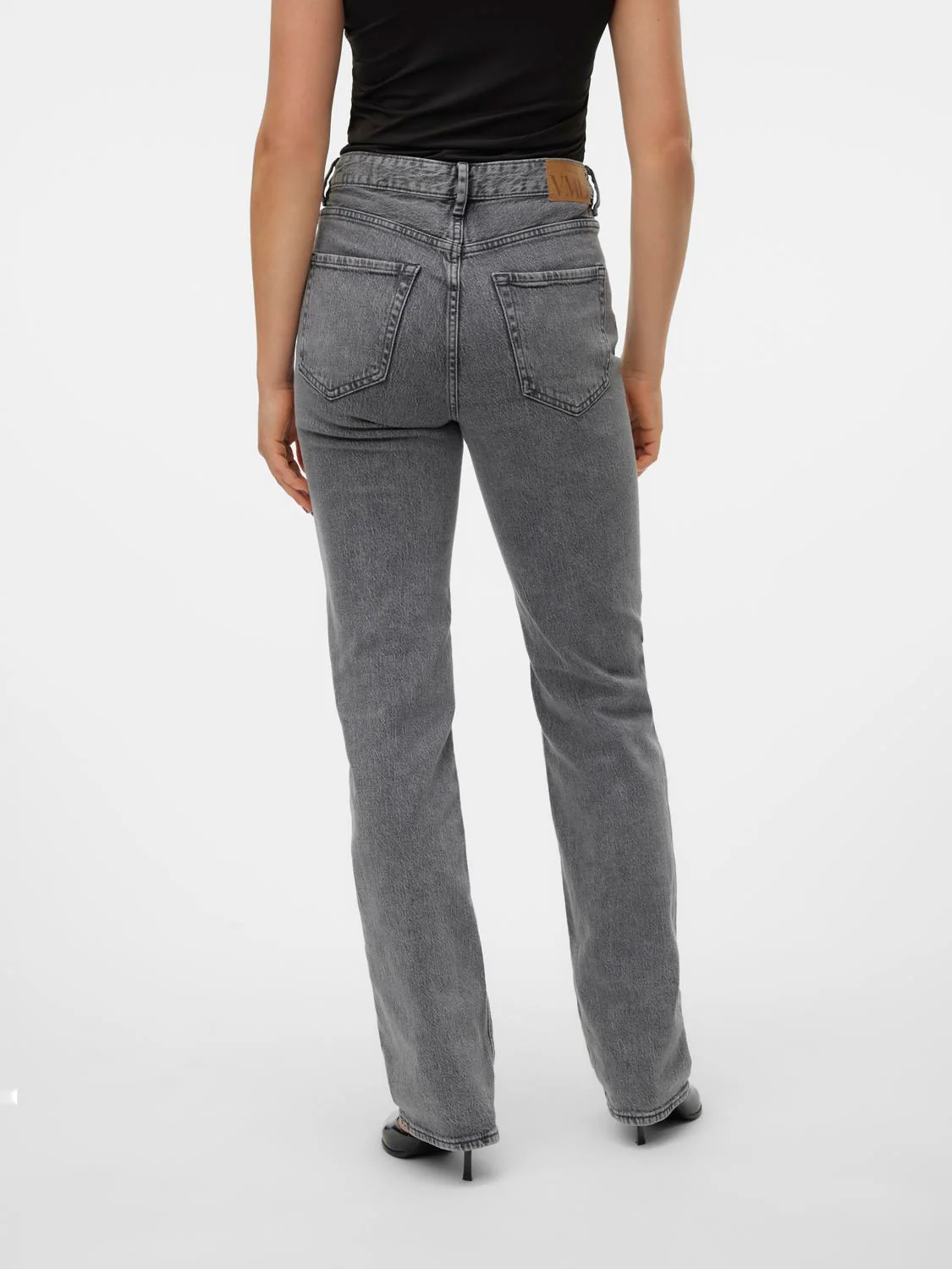 VMTESSA Straight Jeans - Medium Grey Denim - Image 10