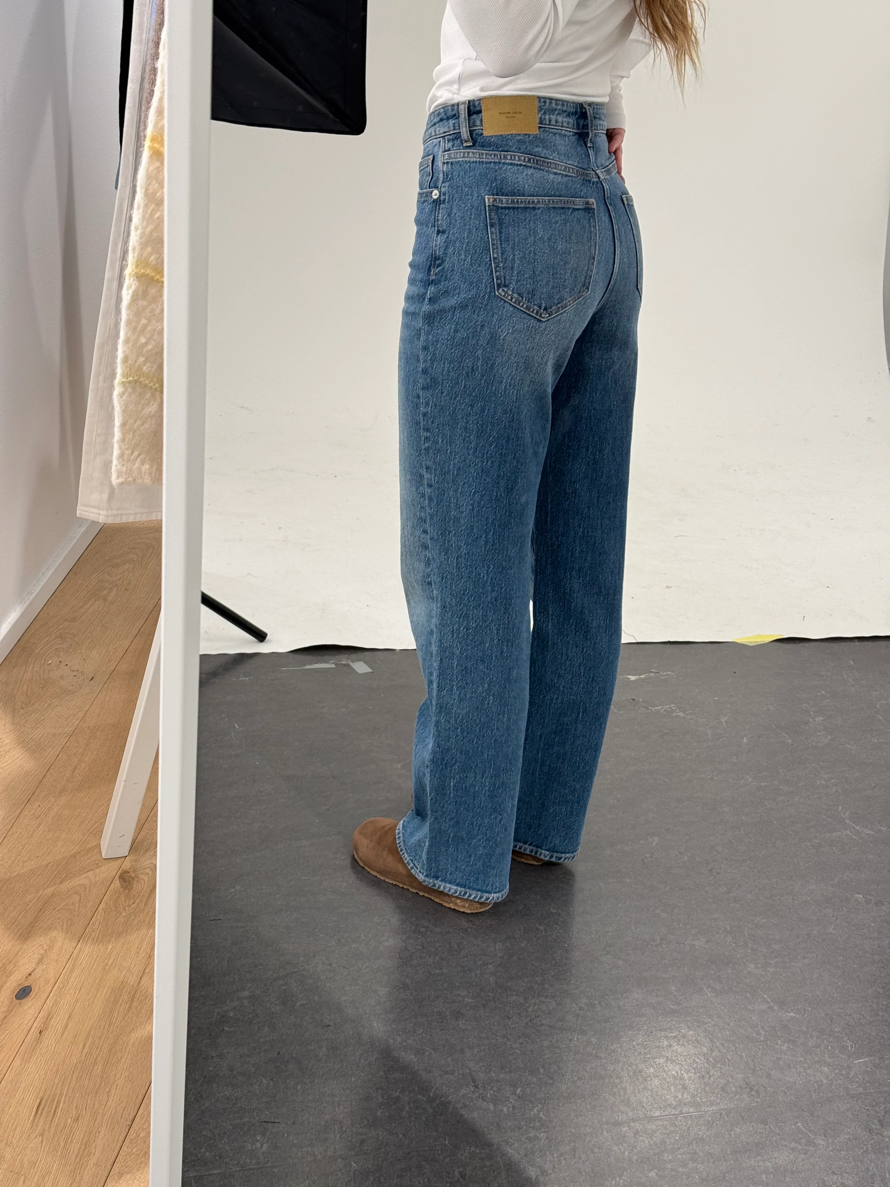 VMTESSA Wide Jeans - Medium Blue Denim - Image 11