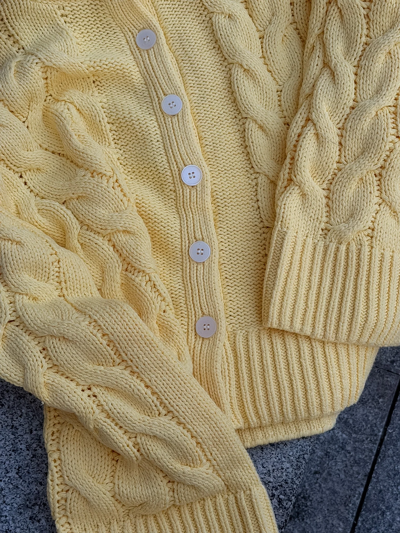 VMSVEA Thea Cardigan - Pale Banana - Image 3