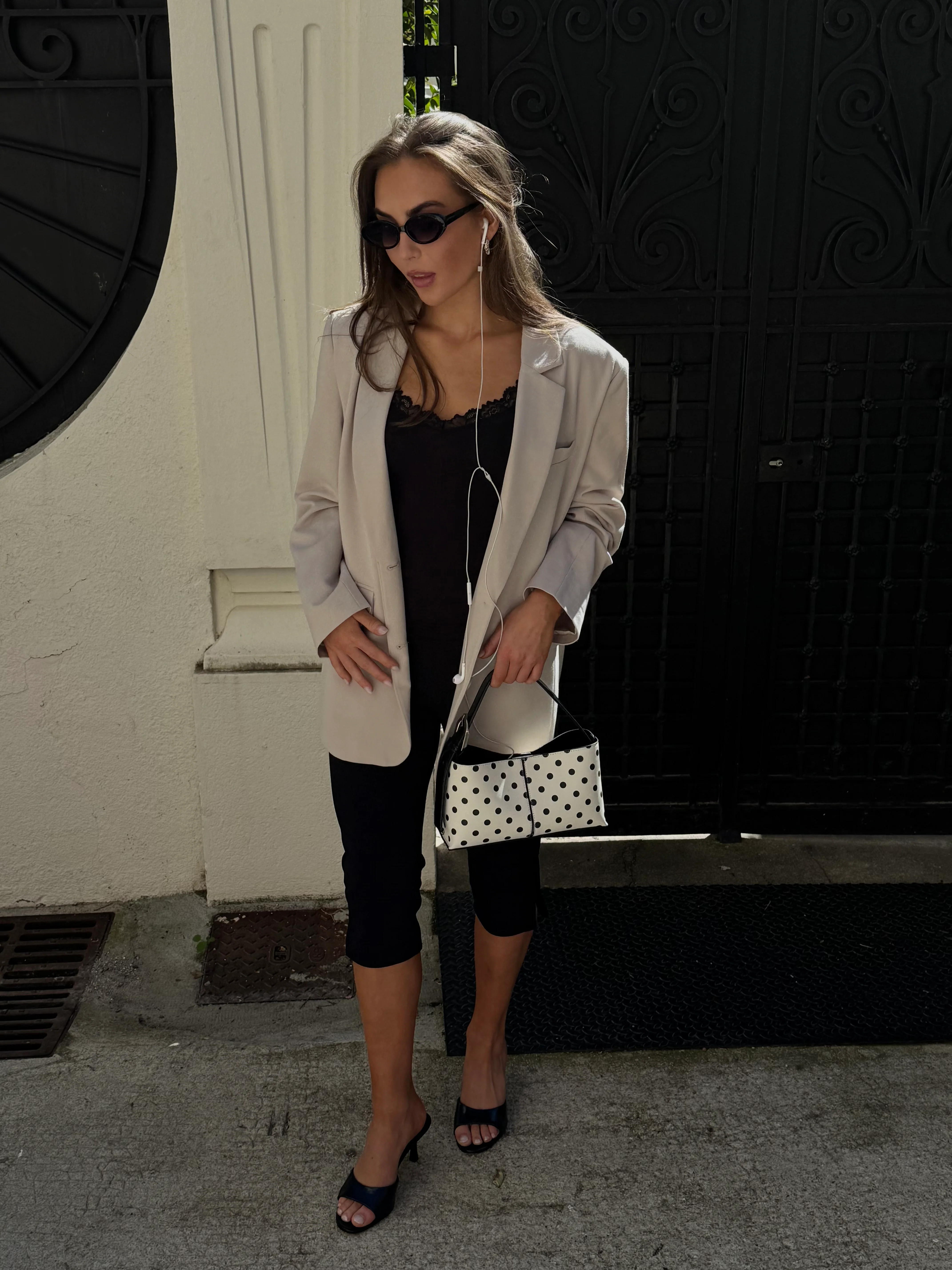 VMZAMIRA Capri - Black - Image 4