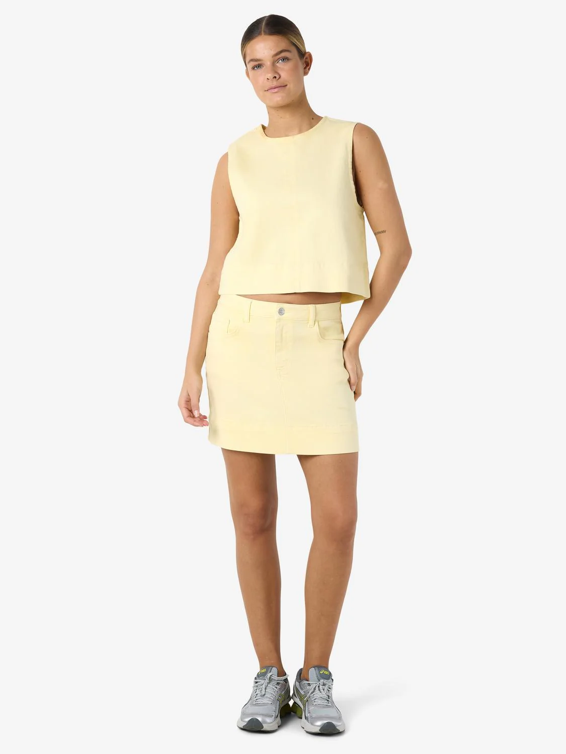 NMYOLANDA Short Skirt - French Vanilla - Image 6
