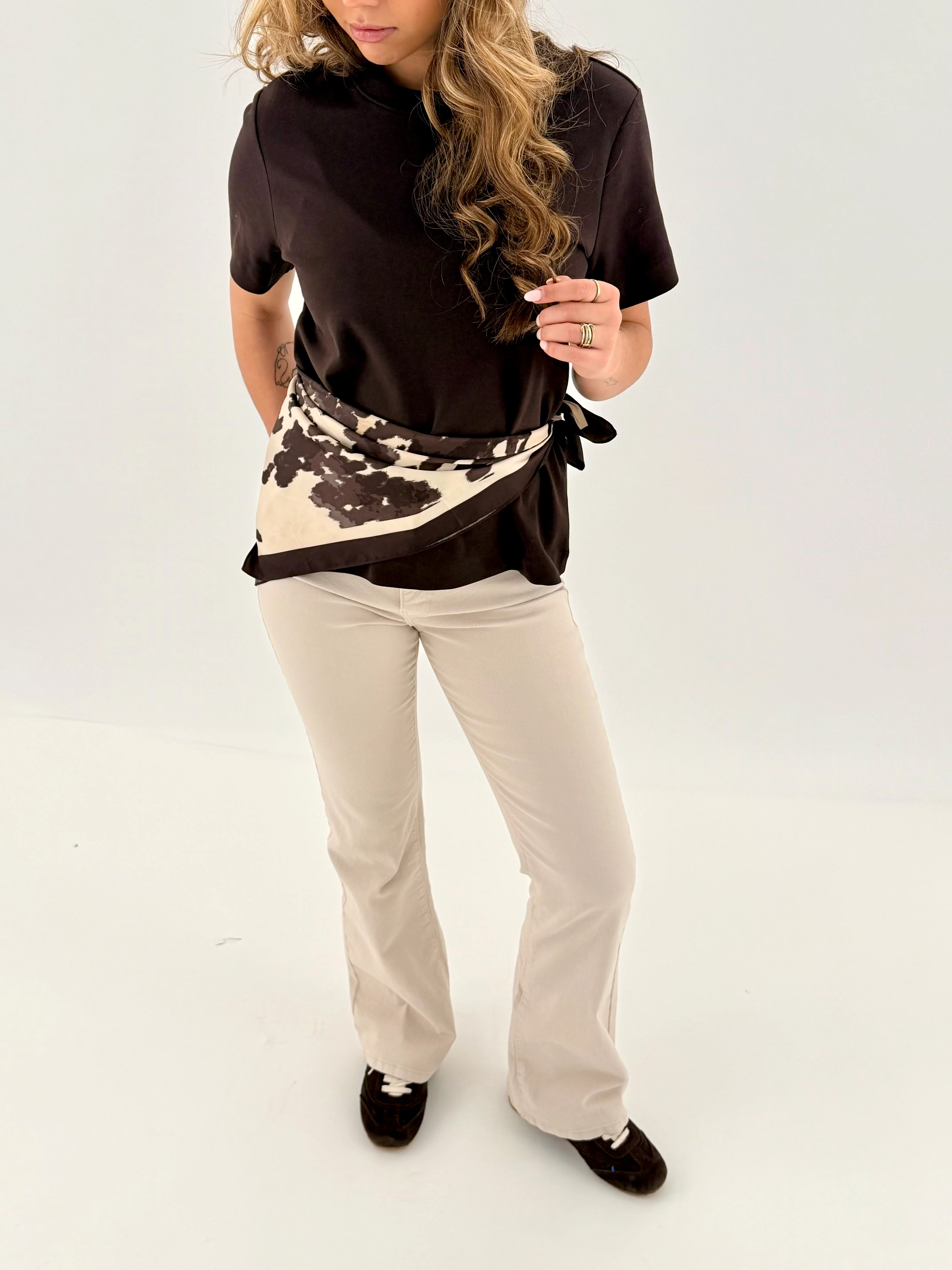 AWNAIMA T-Shirt - Chocolate Torte - Image 2