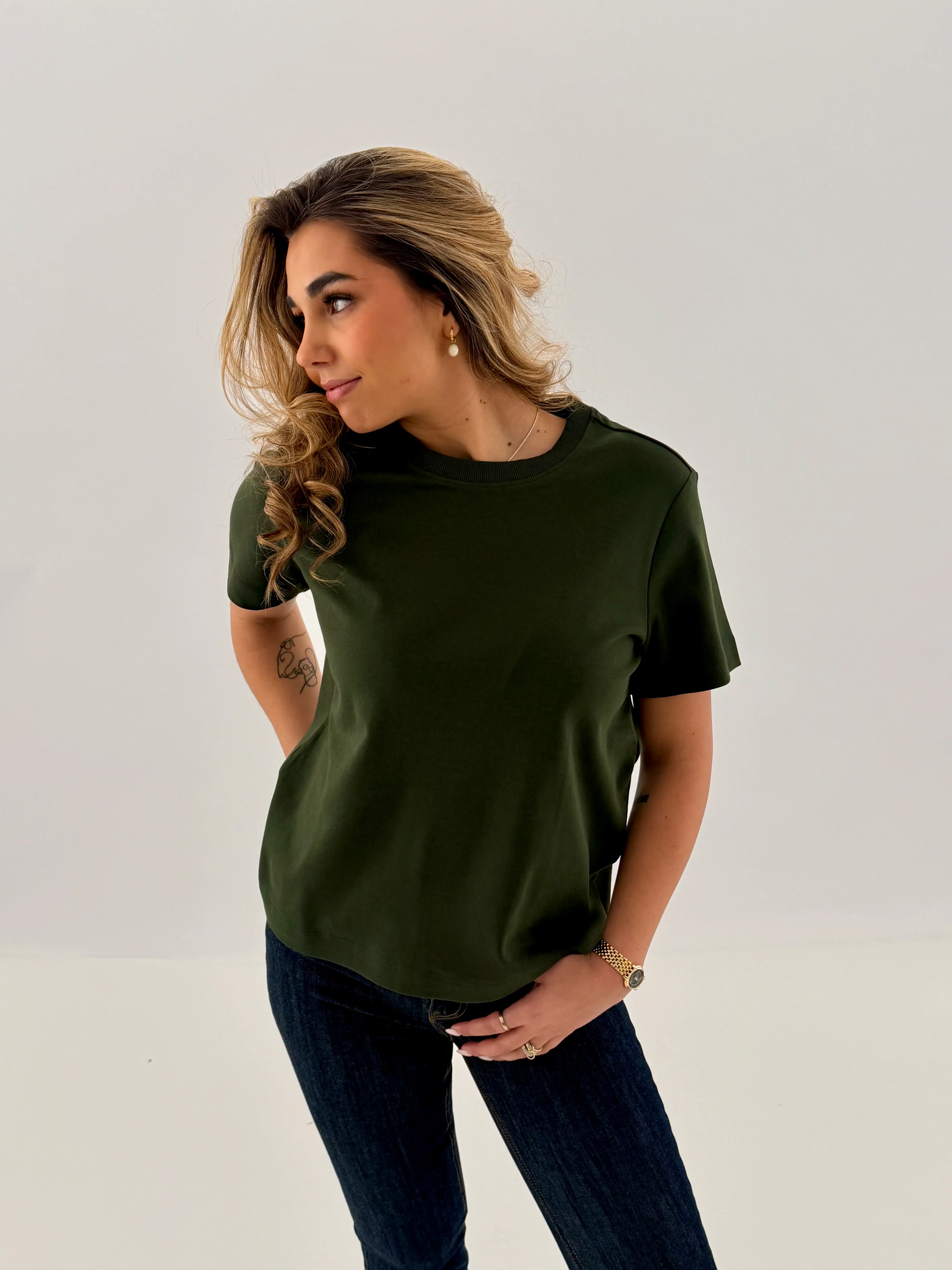 AWNAIMA T-Shirt - Duffel Bag - Image 3