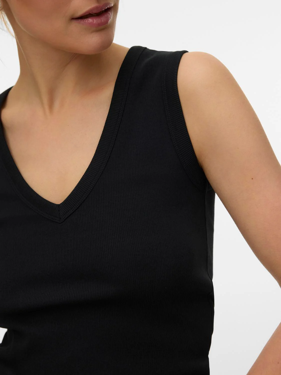 VMCHLOE Top - Black - Image 2