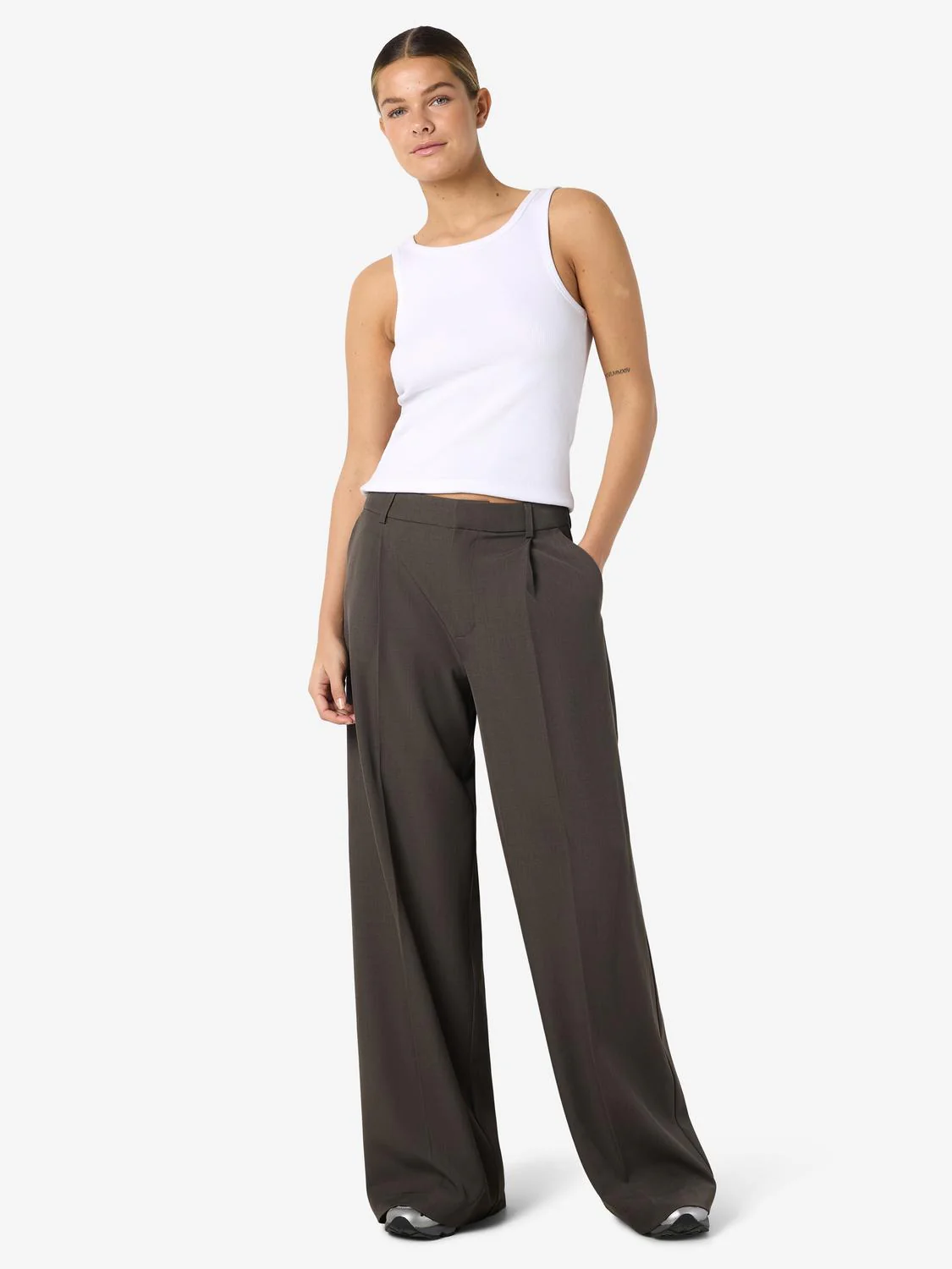 NMIRIS Tailored Trousers - Morel - Image 6