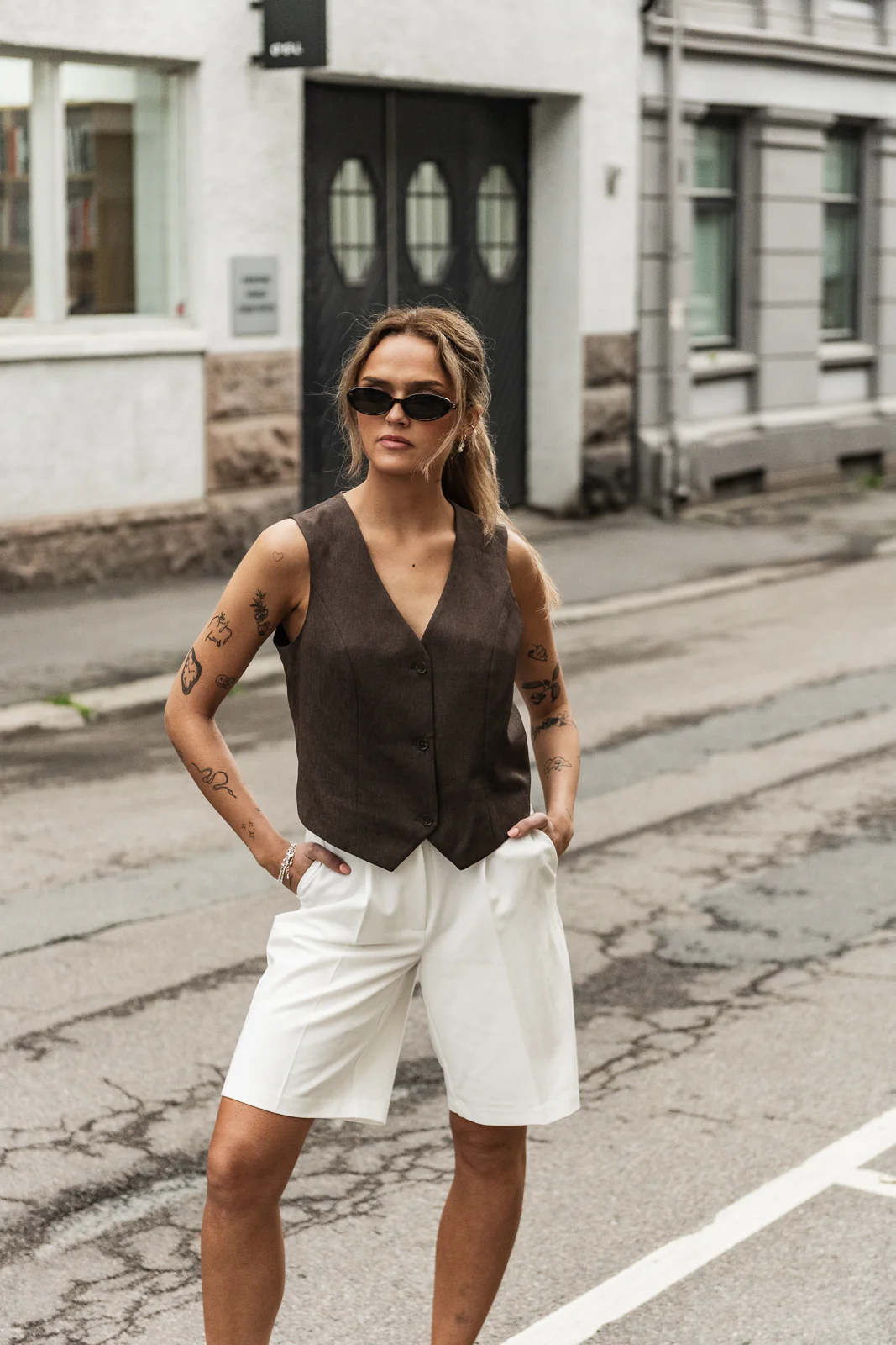 PCLAZZY Tailored Waistcoat - Hot Fudge - Image 4